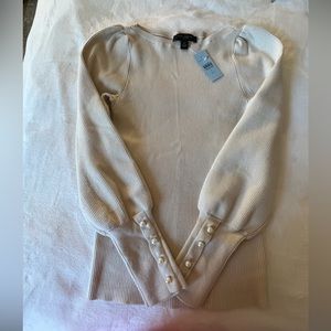 Ann Taylor sweater with Pearl buttons new with tag size small petite